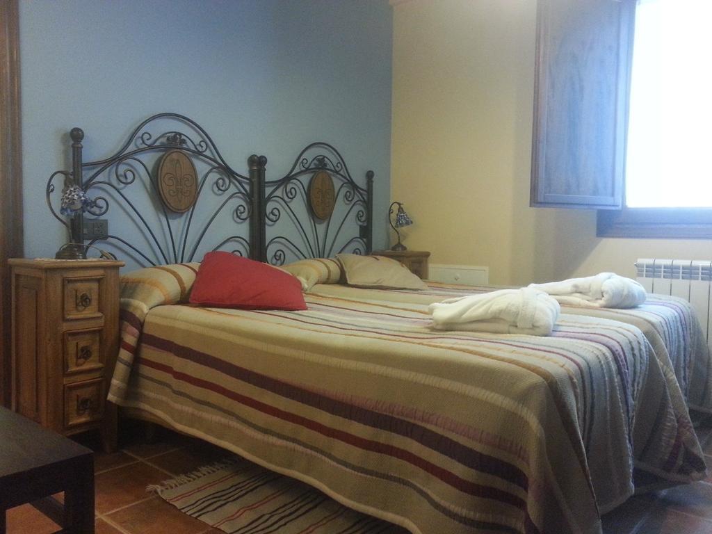 Hotel Rural El Horno De Aliaga חדר תמונה