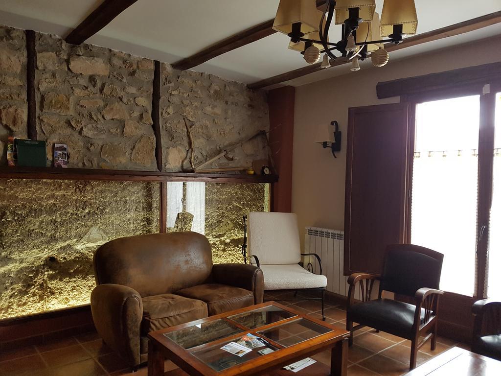 Hotel Rural El Horno De Aliaga מראה חיצוני תמונה
